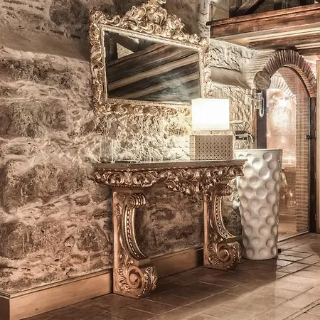 Solar Antigo Luxury アパート